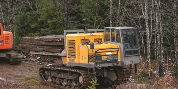 RT14R with flat bed hauling mats