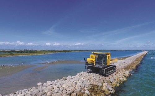 Terramac RT14R Running Length of Breakwater